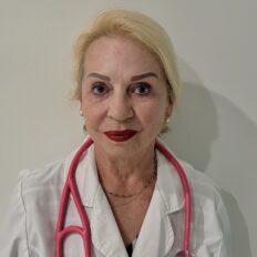 Dr. Coralia Roca